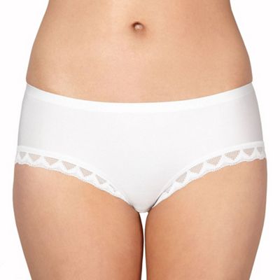 White invisible short knickers